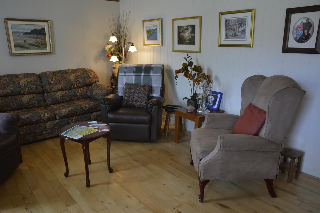 Gite Marie-Claire Petit-Saguenay Exterior foto